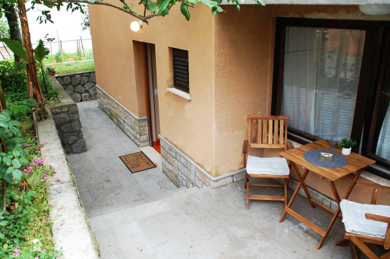 Studio Apartman Ziganto Ičići Exterior foto